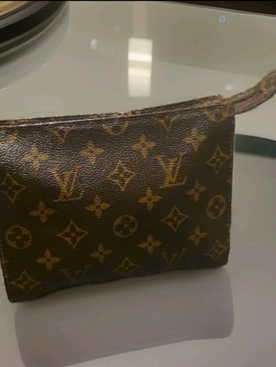 Louis Vuitton Handbags - Louis Vuitton Toiletry Monogram Pouch Brown Canvas,unsure of model.